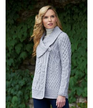 Cardigan Femme de style Irlandais, Laine Mérinos, gris clair taille XS.